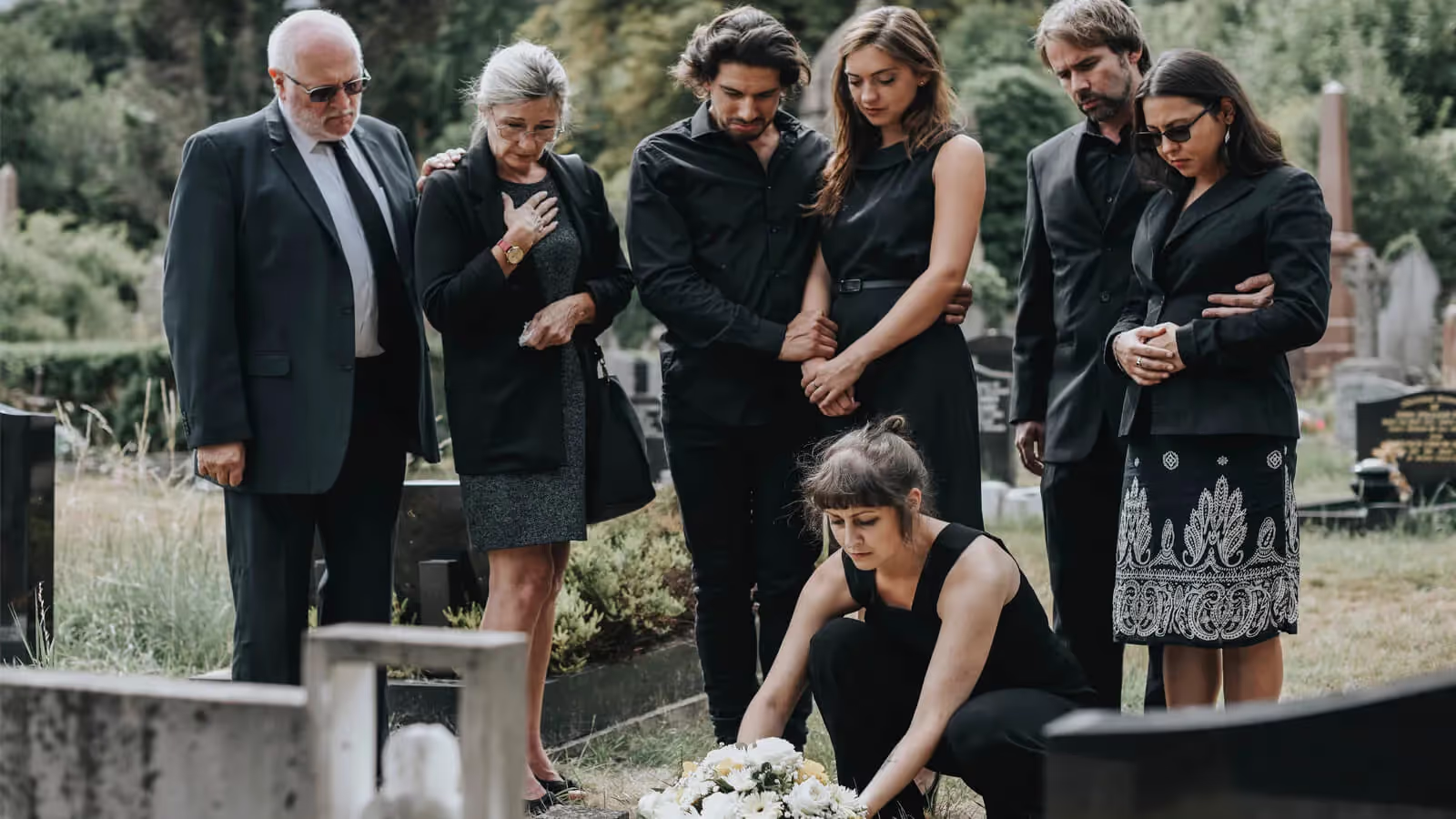 Quem tem direito ao auxílio-funeral? Entenda na prática!