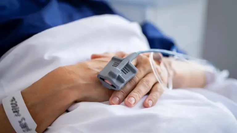 Quanto custa uma diária de internação hospitalar? Como o seguro de vida pode ajudar?
